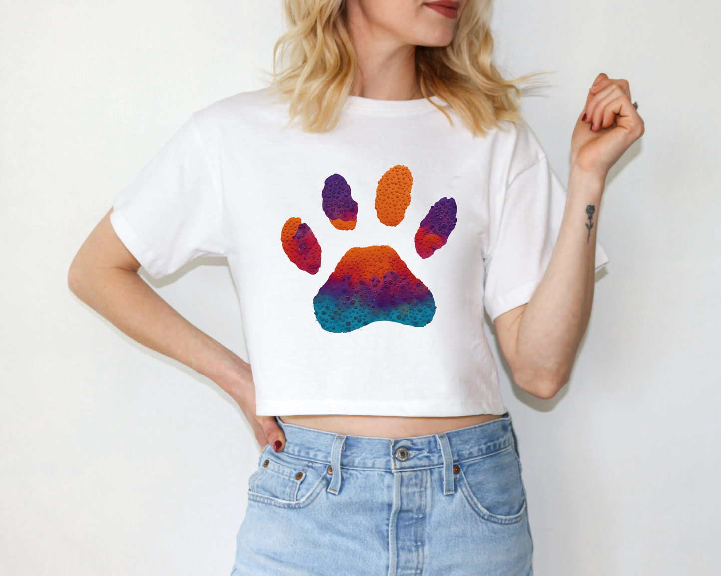 Champion Paw Print Cropped T-Shirt for Women - Trendy Athletic Wear